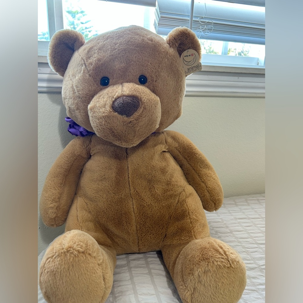 GIANT STUFFED TEDDY BEAR !